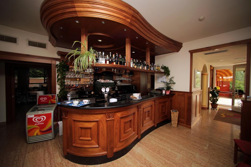 Hotel San Vito Bardolino Luaran gambar