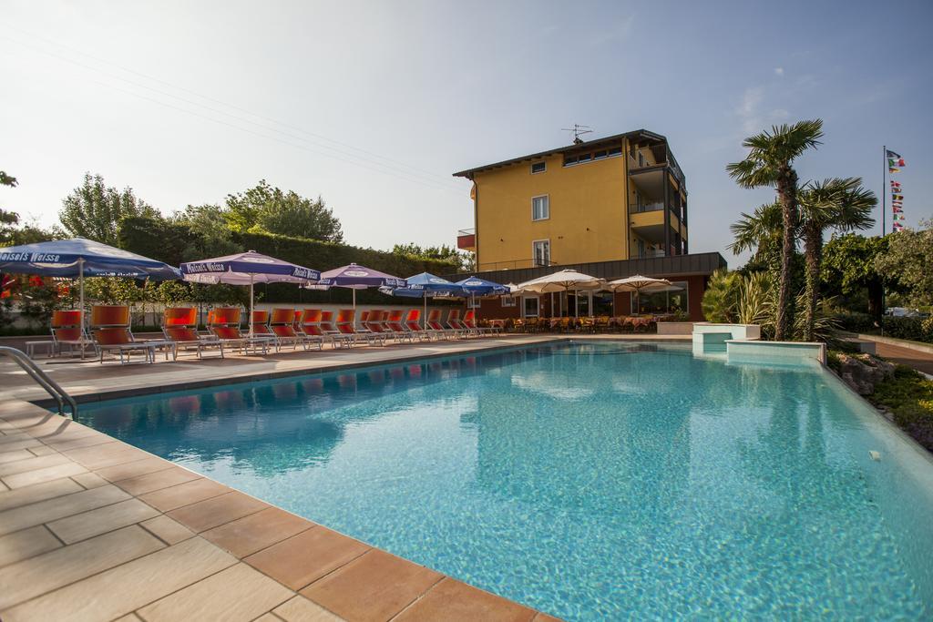 Hotel San Vito Bardolino Luaran gambar