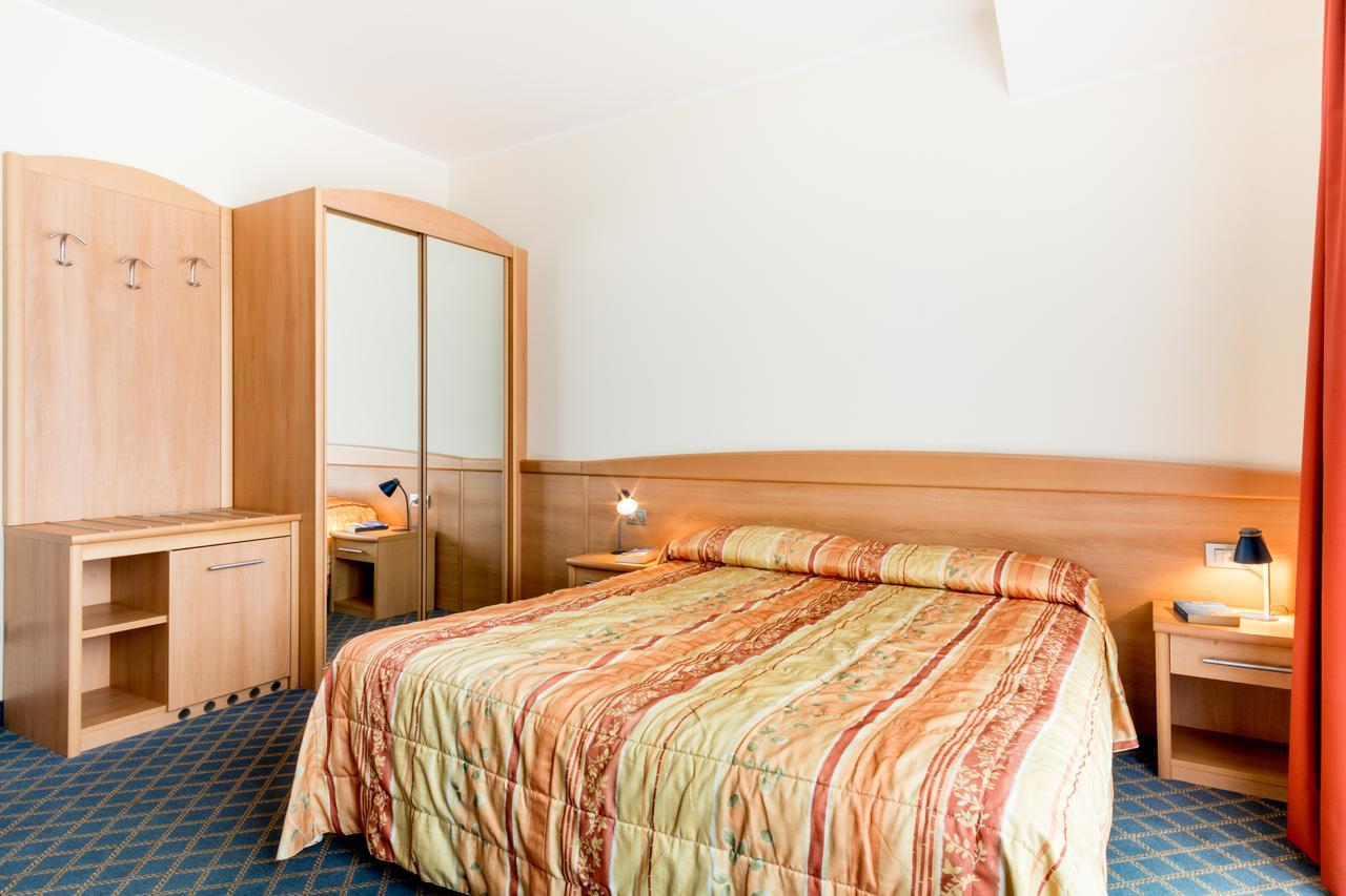 Hotel San Vito Bardolino Luaran gambar